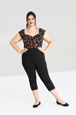Tina Capris