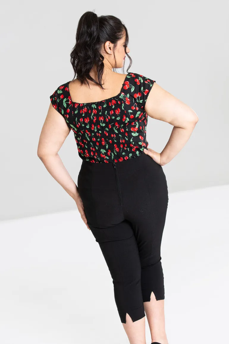 Tina Capris